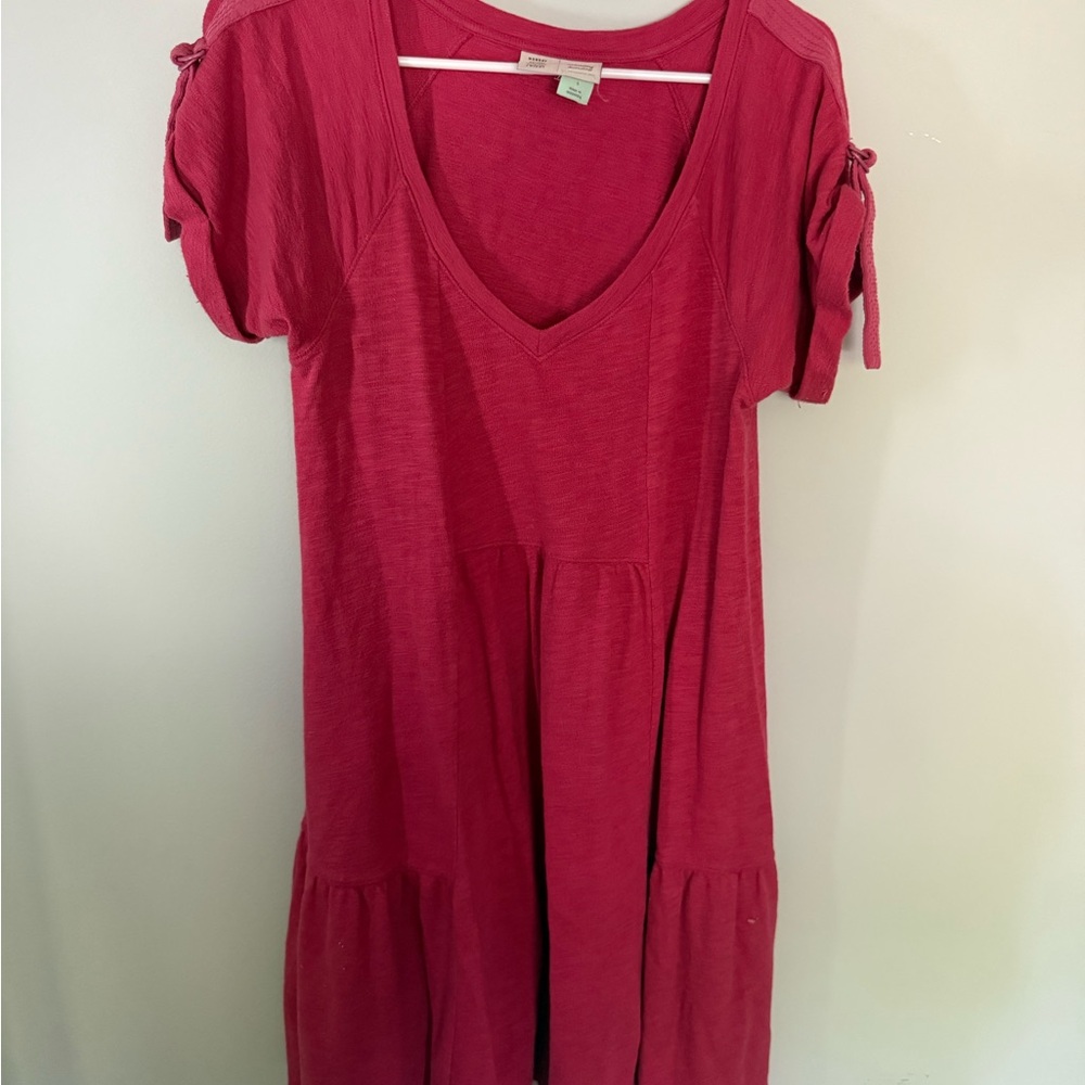 Saturday Sunday Red Top